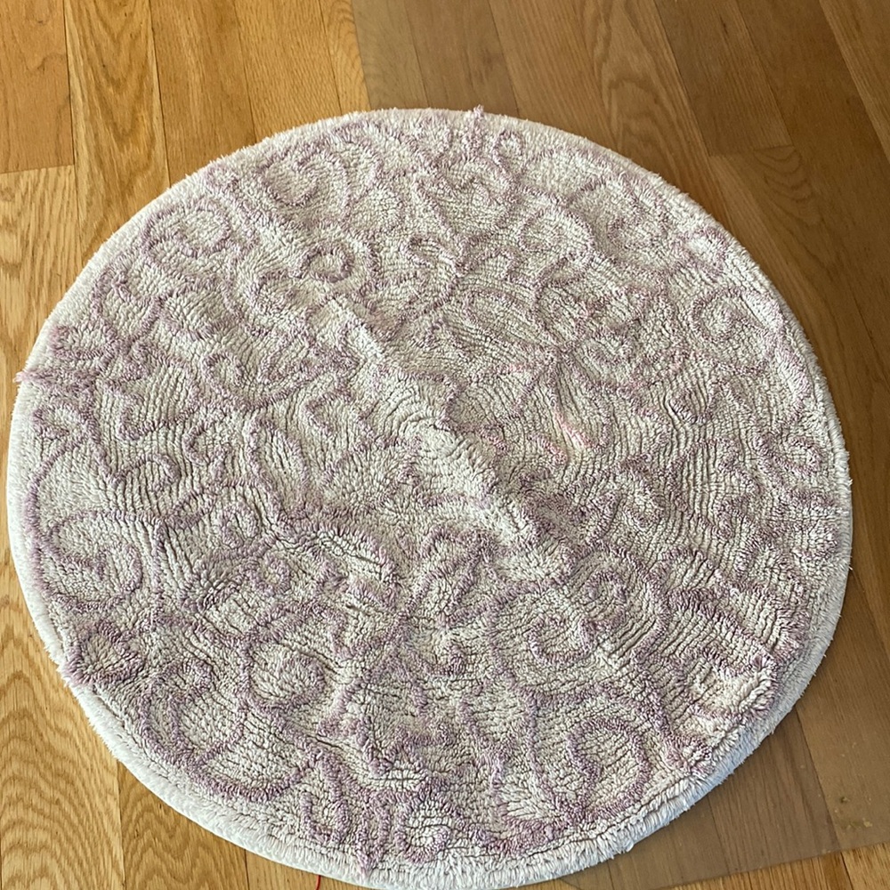 Jessica Simpson bath Circle rug.Cotton